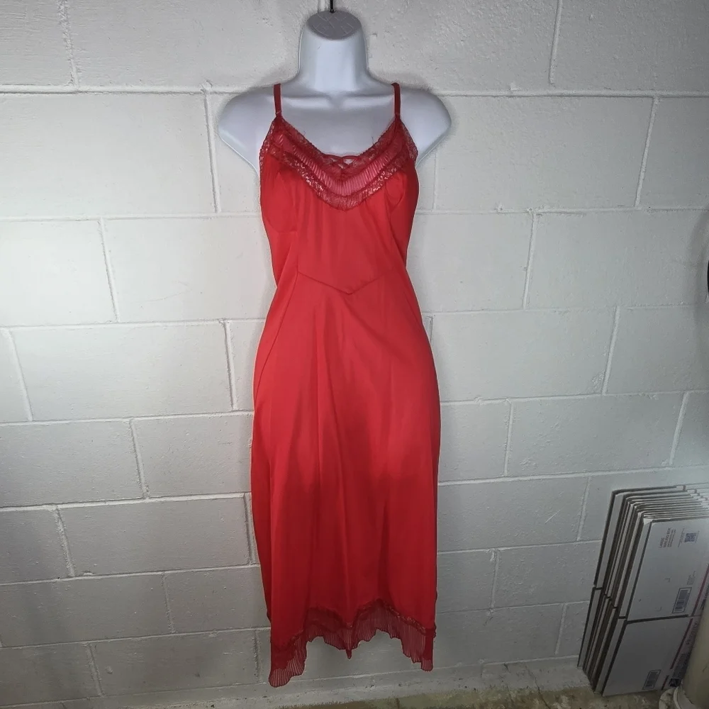 Vtg 50s 60s Cherry Red Nylon Lace Full Slip Dress 40 - Picture 4 of 10